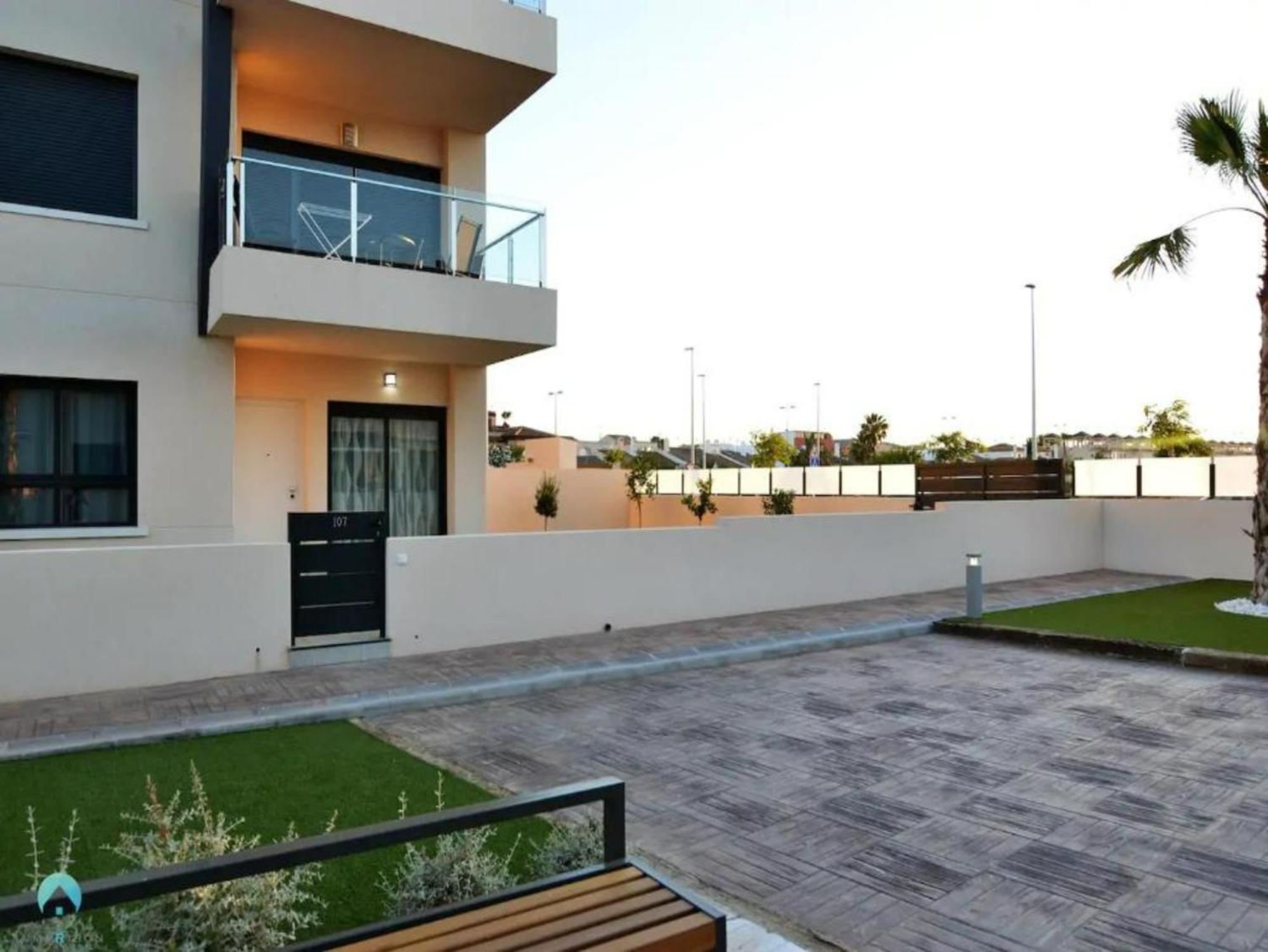 New Luxury Detached Villa With Pool At Beach Pilar de la Horadada Zewnętrze zdjęcie